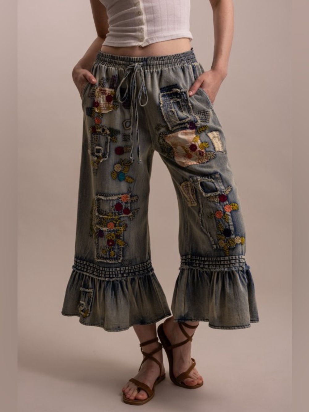3 Left!! N1 Bluevelvet 🔥Embroidered Ruffle-Hem Wide Leg Jeans - Picture 5 of 9